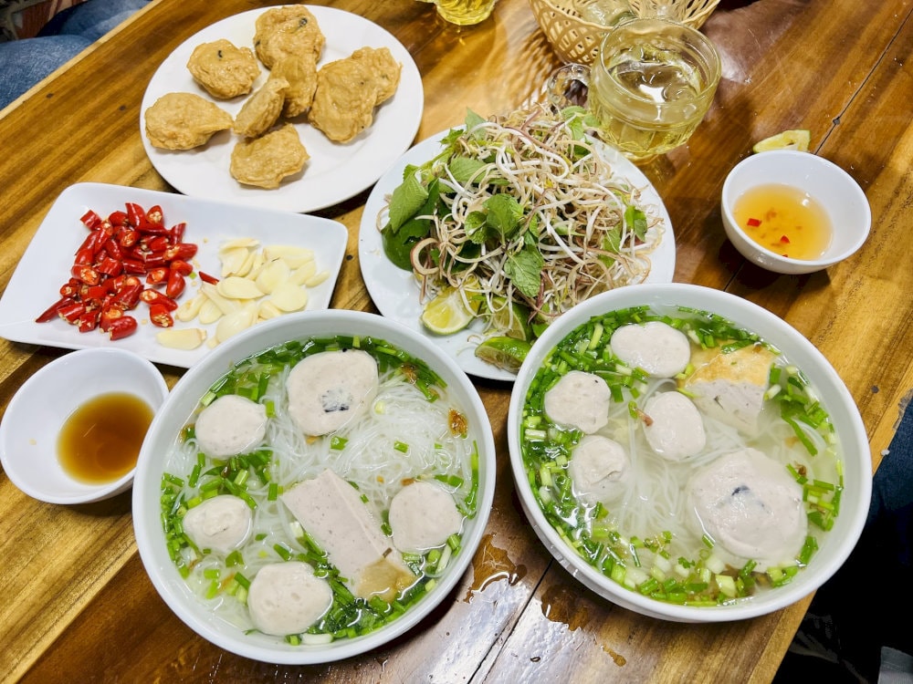 Bun Moc Kim Son is a light yet flavorful dish